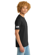 District ® Very Important Tee ® with Pocket - BLACK